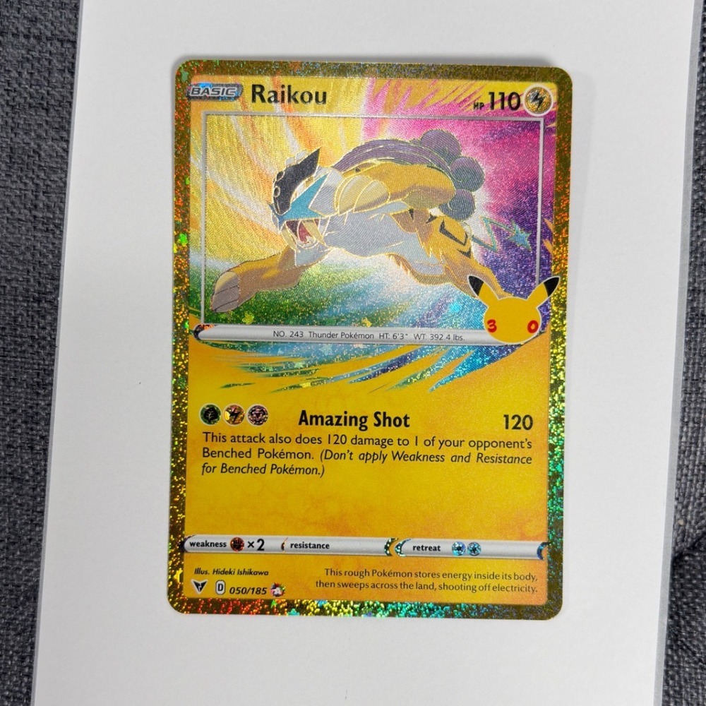 Pokemon Raikou Amazing Rare 050/185 Vivid Voltage 30th Anniversary Stamp Holo